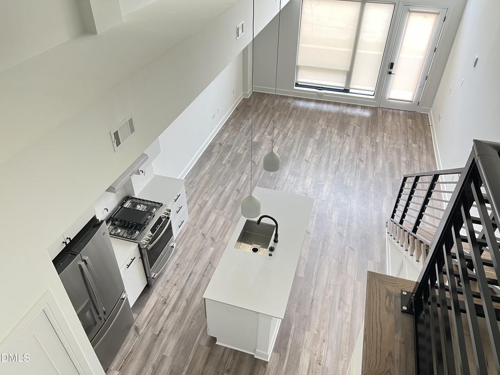 615 Daniels Street - Photo 11