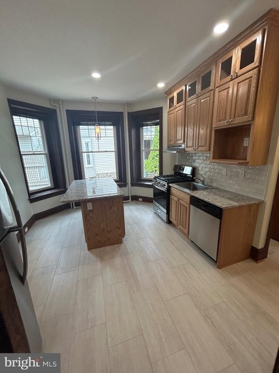 212 Forrest Avenue - Photo 2