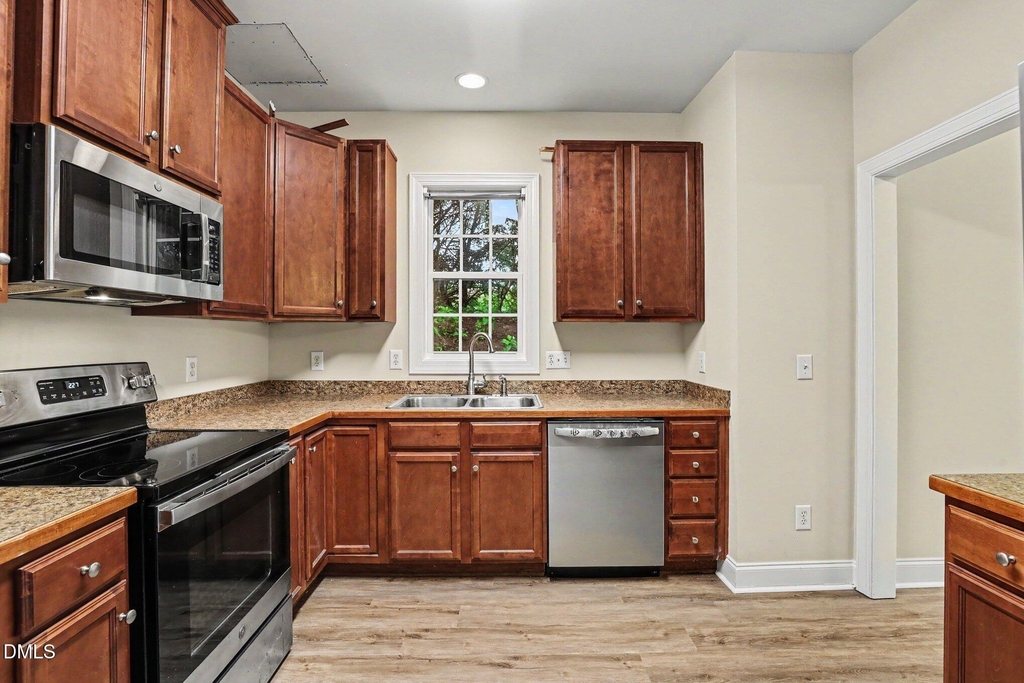 306 Sugar Maple Avenue - Photo 8