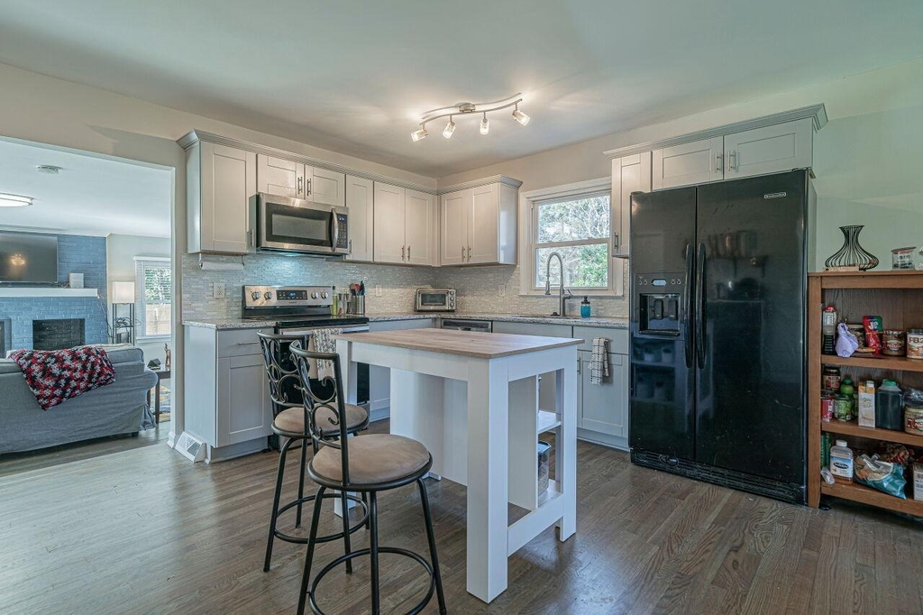 3322 Bell Drive - Photo 9