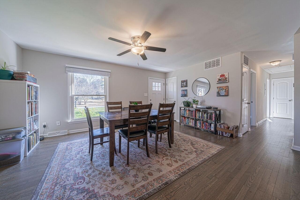 3322 Bell Drive - Photo 4