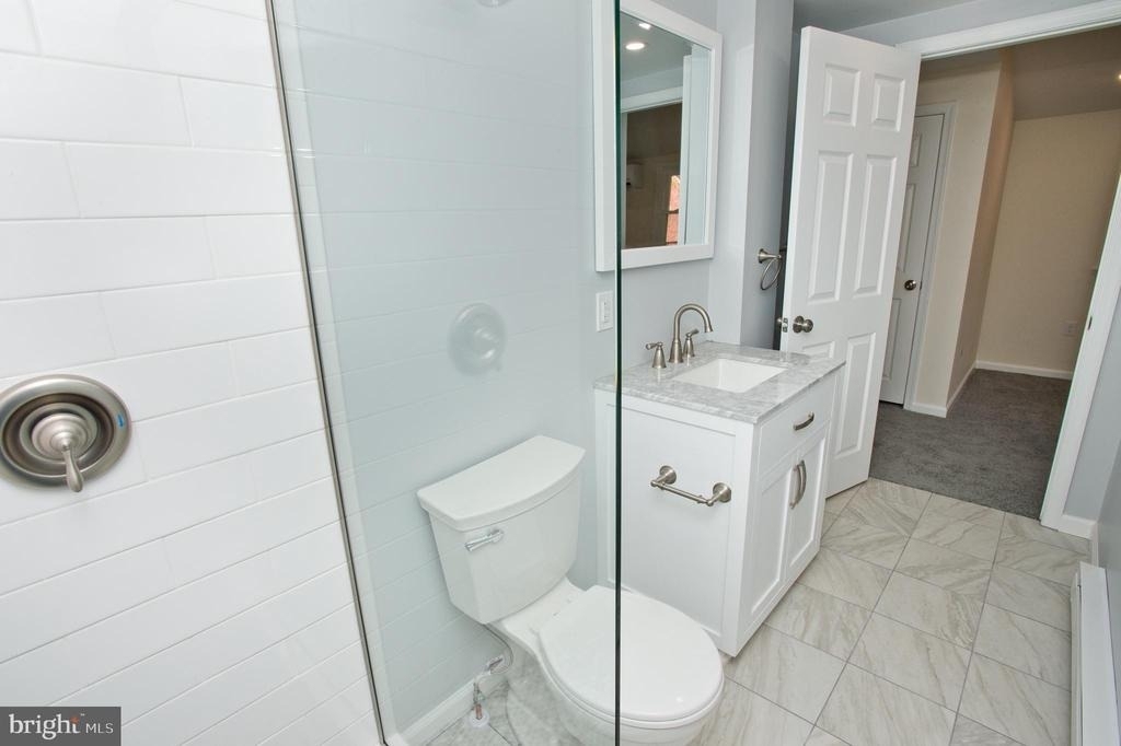 2530 2nd Floor Chestnut Avenue - Photo 4