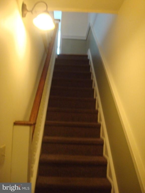 207 Wollerton Street - Photo 3