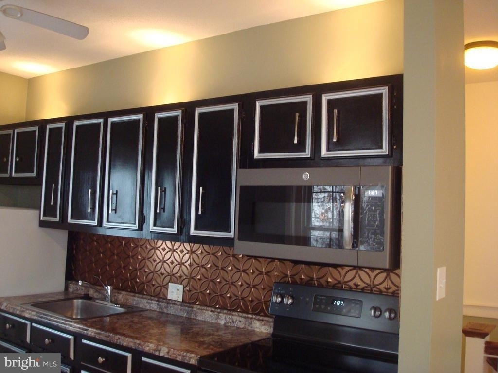 207 Wollerton Street - Photo 9