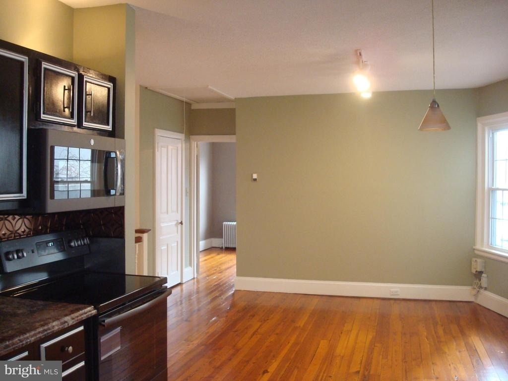 207 Wollerton Street - Photo 10