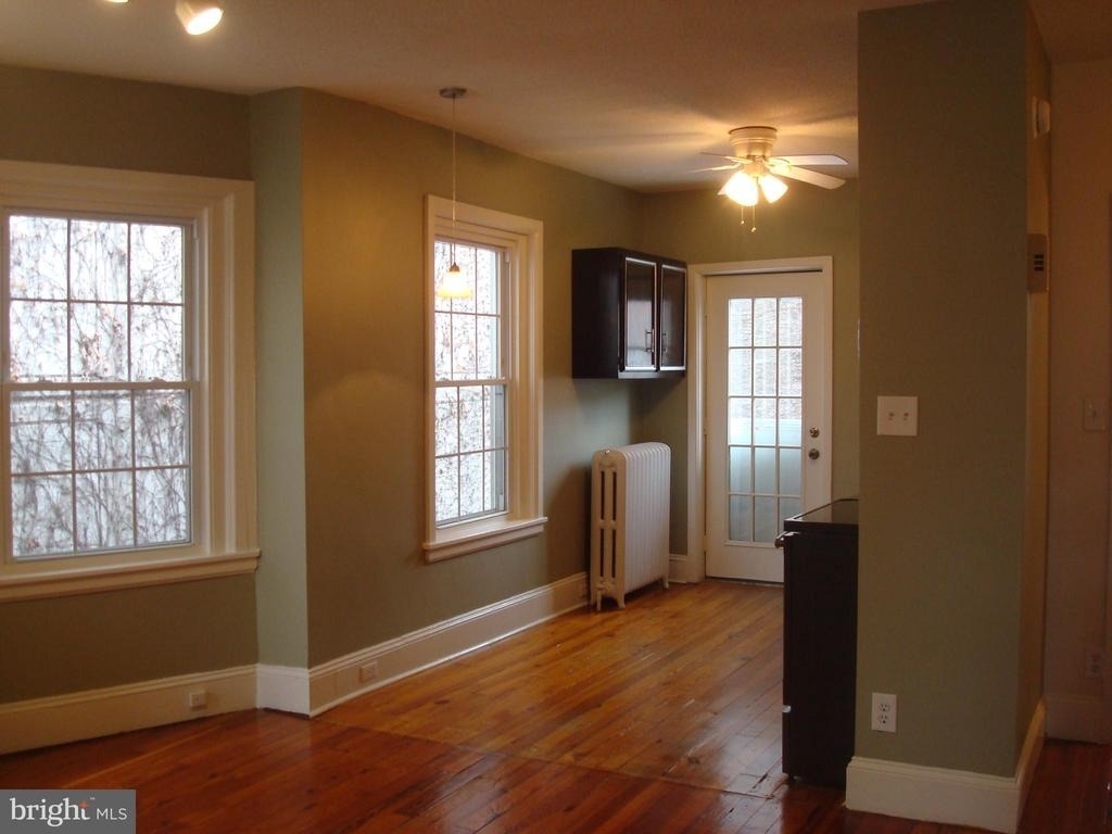 207 Wollerton Street - Photo 4