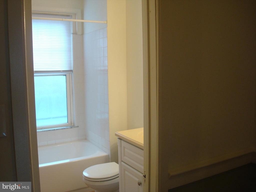 207 Wollerton Street - Photo 17