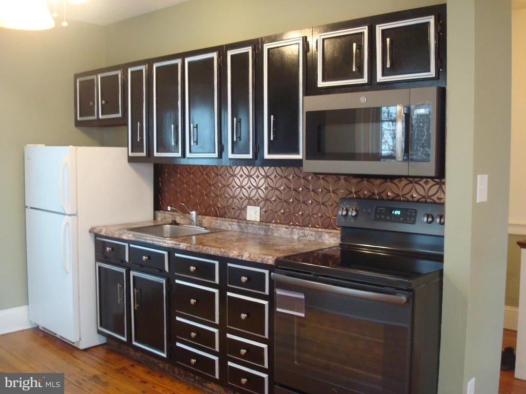 207 Wollerton Street - Photo 6