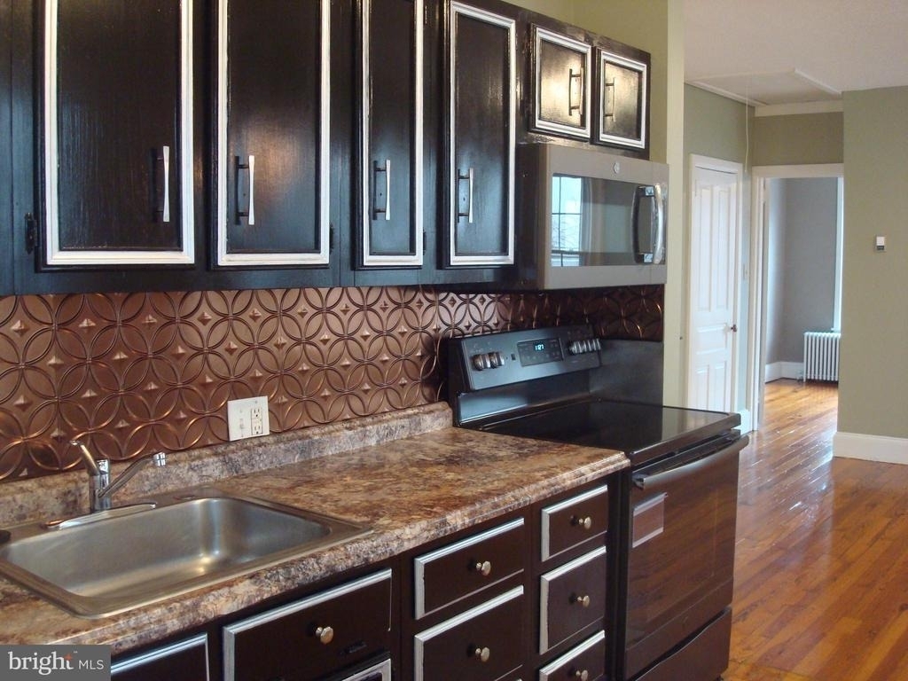 207 Wollerton Street - Photo 8