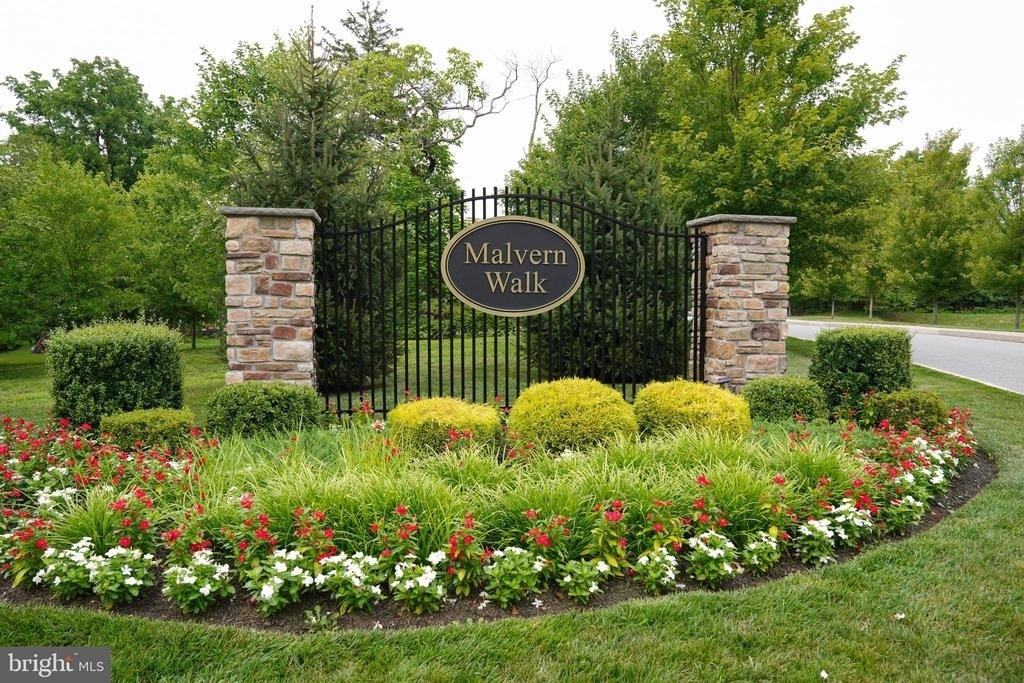 132 Mulberry Drive - Photo 1