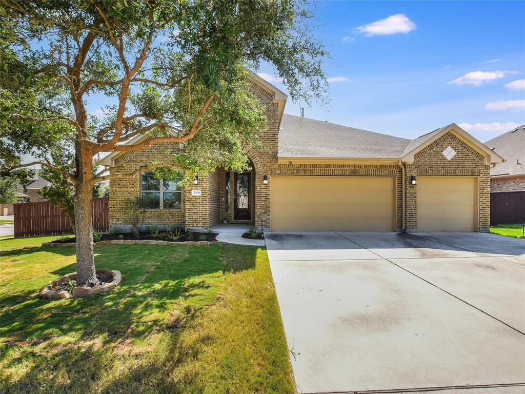 2508 Hilltop Divide Ln - Photo 0