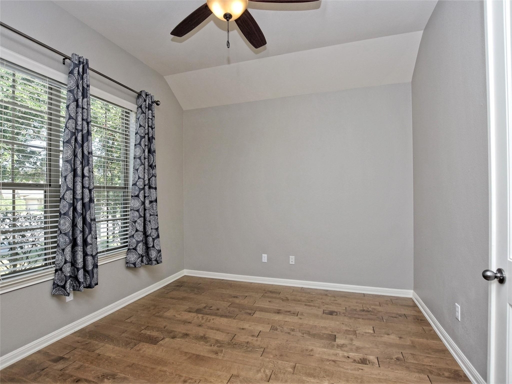 2508 Hilltop Divide Ln - Photo 13