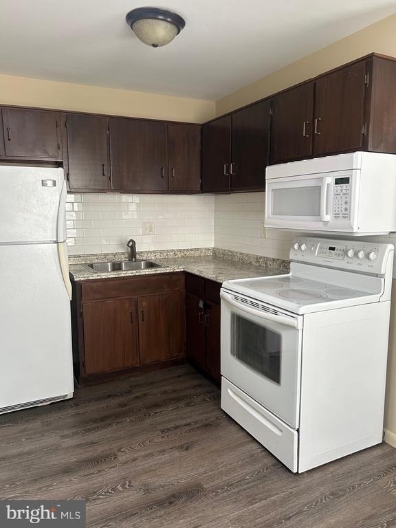 504-506 Cinnaminson Avenue - Photo 6