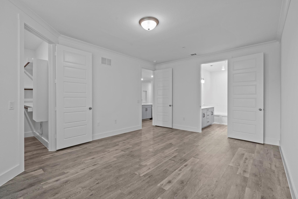 1664 Hillside Terrace - Photo 27
