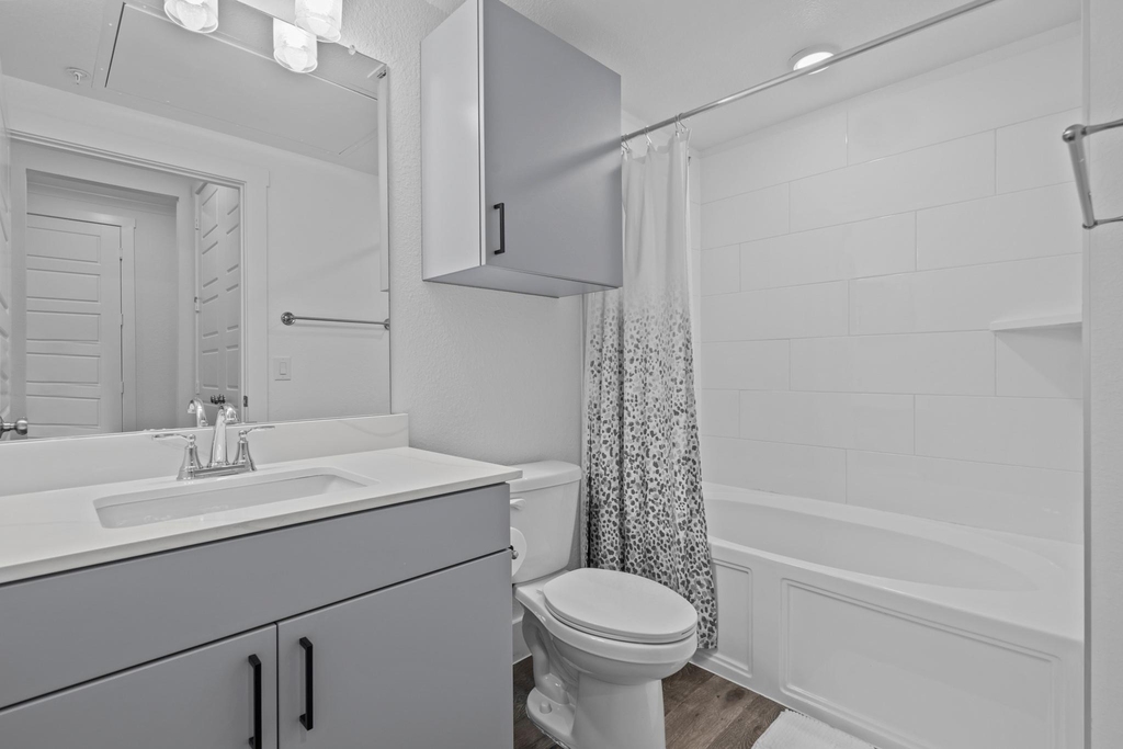 1664 Hillside Terrace - Photo 7