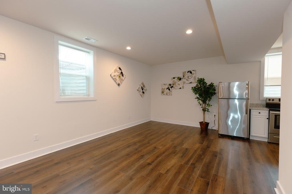 5705 Crestwood Place - Photo 6