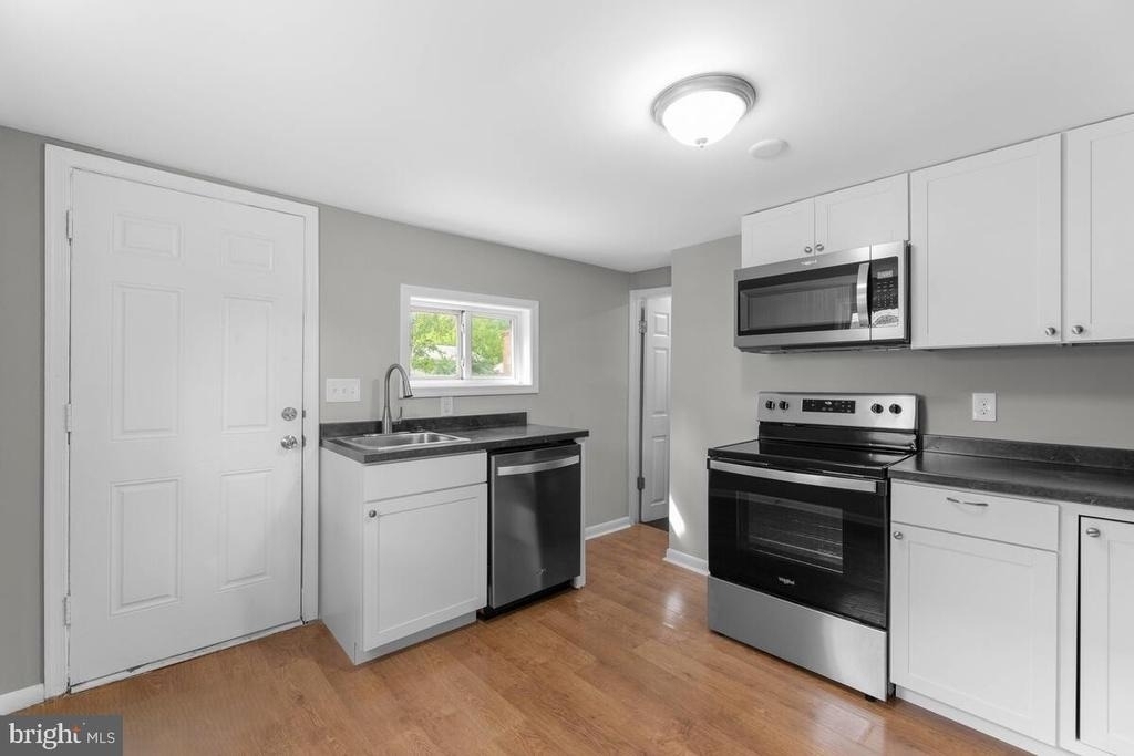 1111 Balboa Avenue - Photo 12
