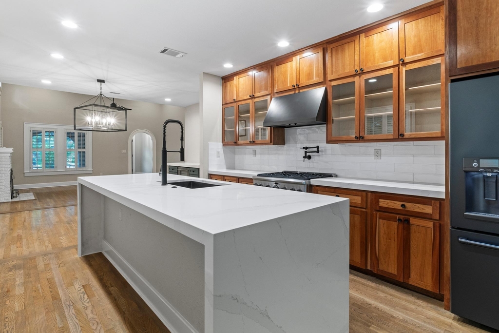 3805 Avenue G - Photo 12