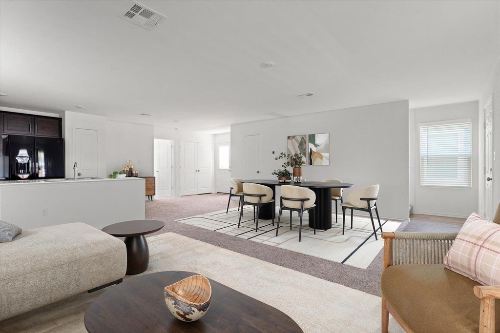 905 Powell St - Photo 6