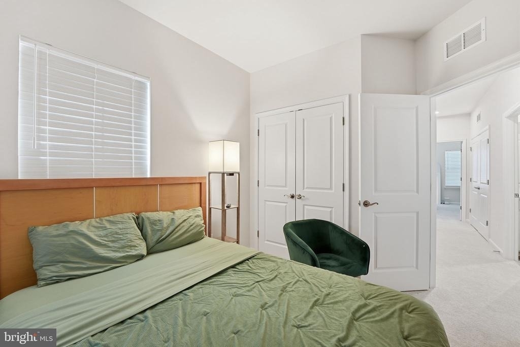 6066 Beake St - Photo 11
