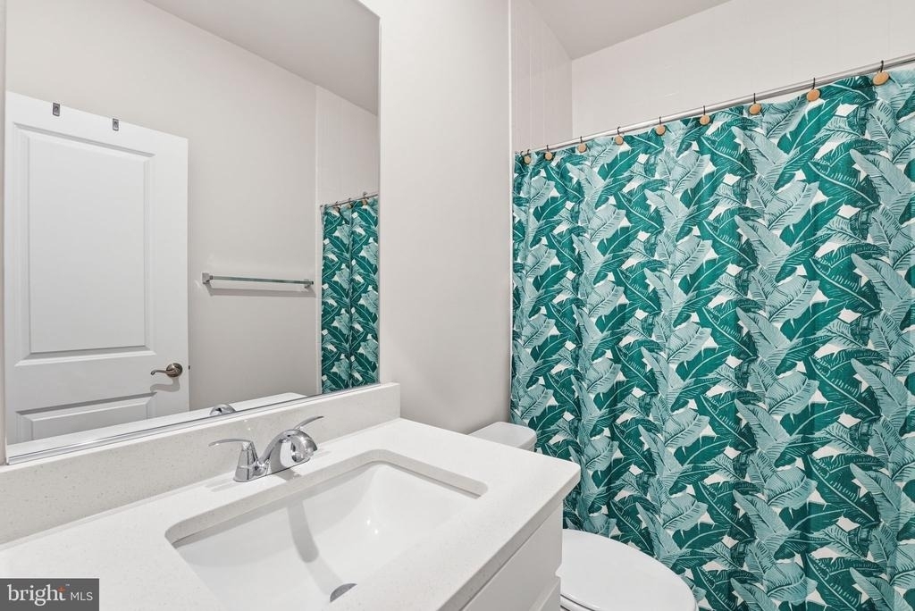 6066 Beake St - Photo 17