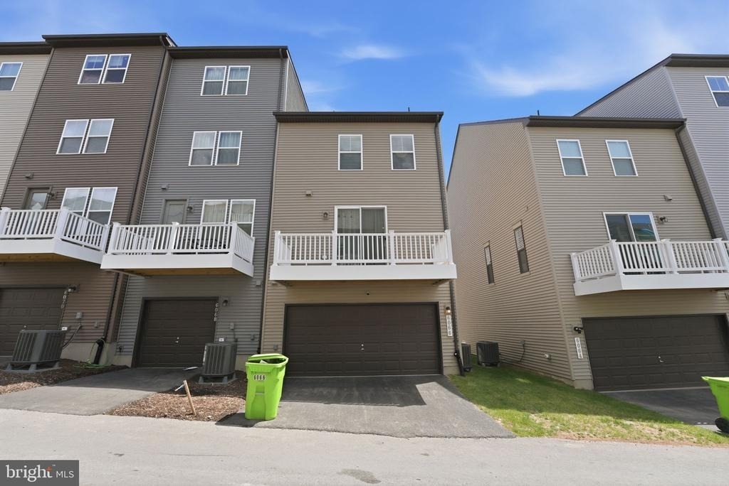 6066 Beake St - Photo 21