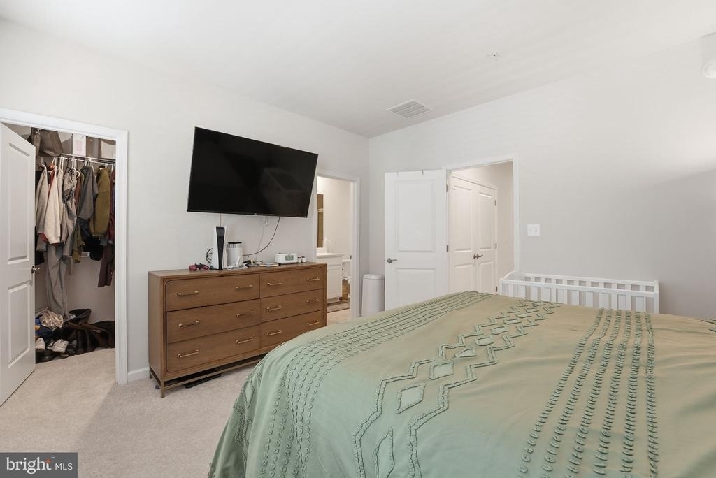 6066 Beake St - Photo 9