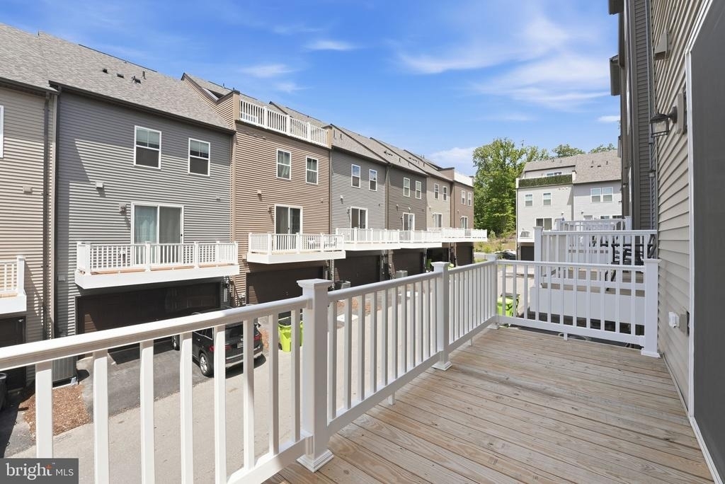 6066 Beake St - Photo 19