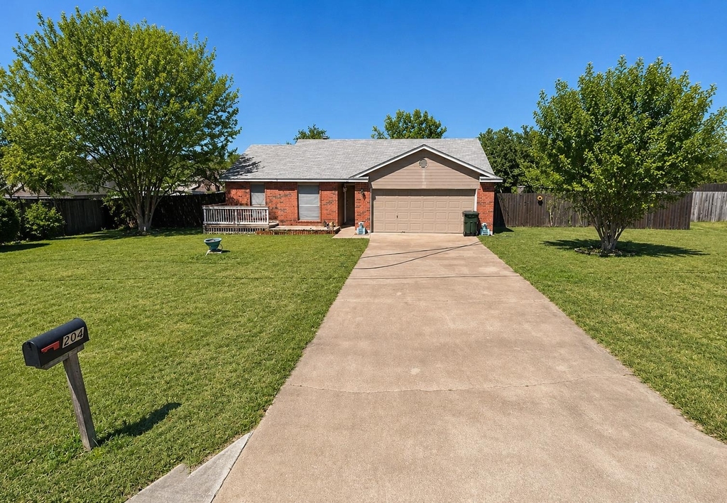 204 Quail Meadow Dr - Photo 0