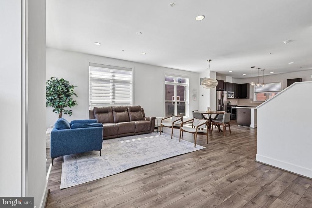 3328 Woodland Phlox Street - Photo 4