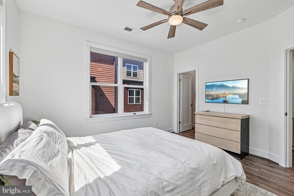 3328 Woodland Phlox Street - Photo 16