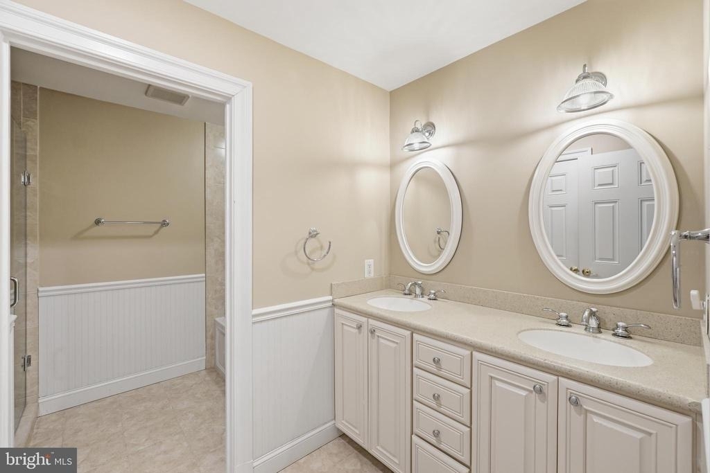 9904 Hall Road - Photo 22