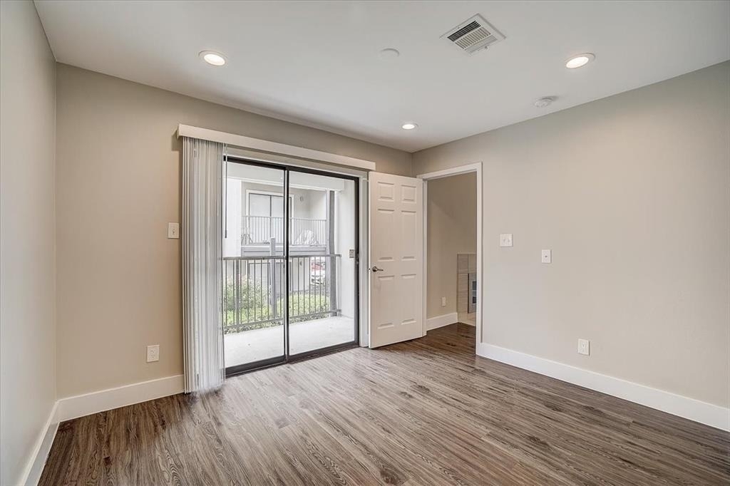 935 La Posada Dr - Photo 10