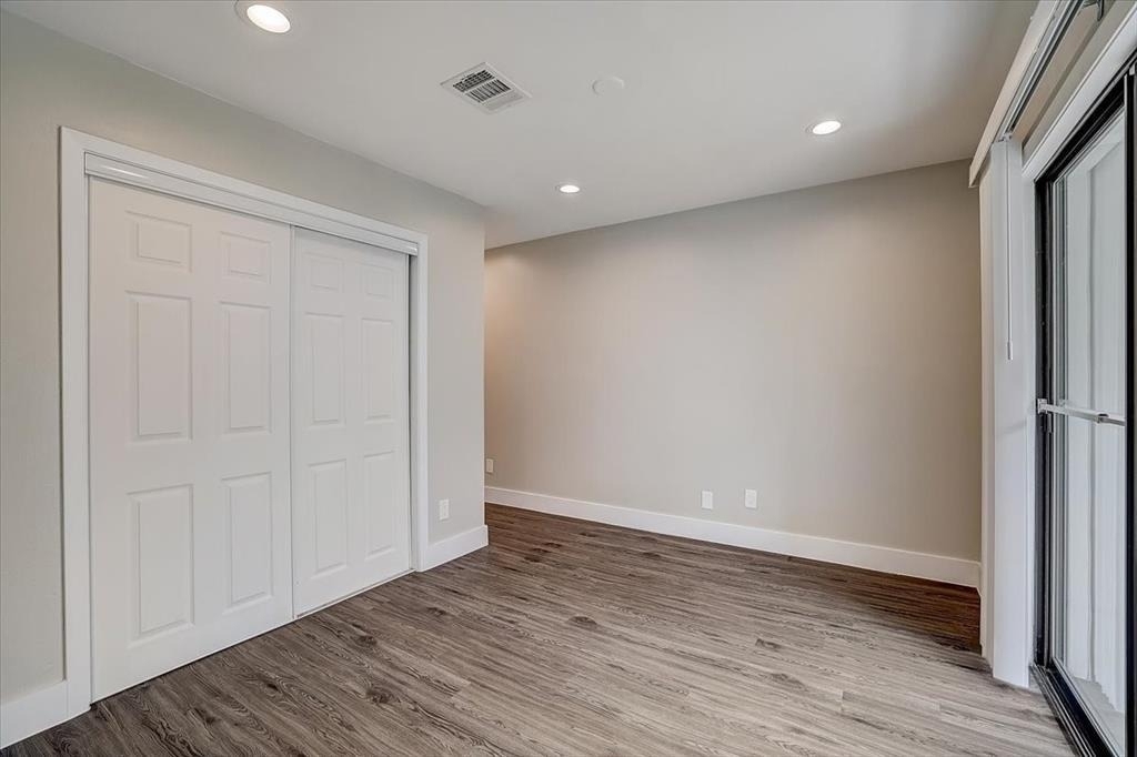 935 La Posada Dr - Photo 8