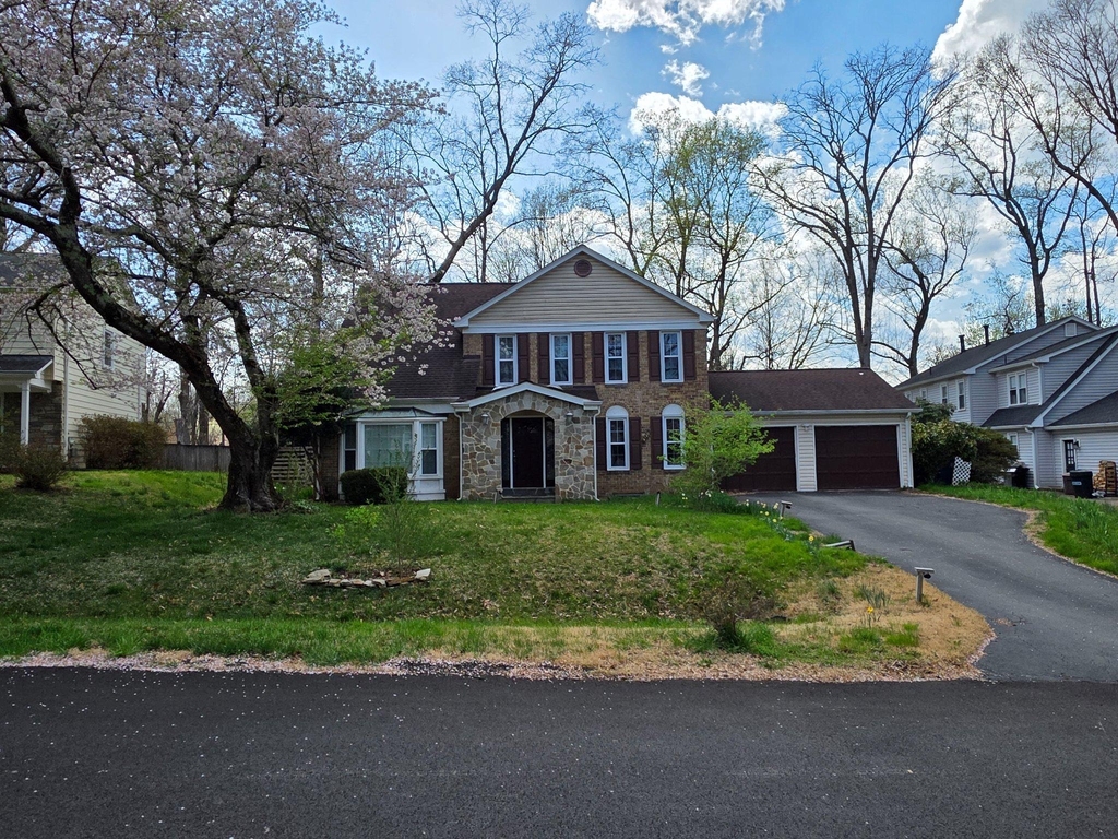 8120 Paisley Place - Photo 0