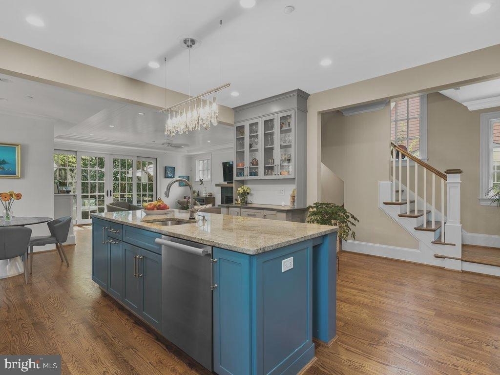 4400 Elm Street - Photo 9