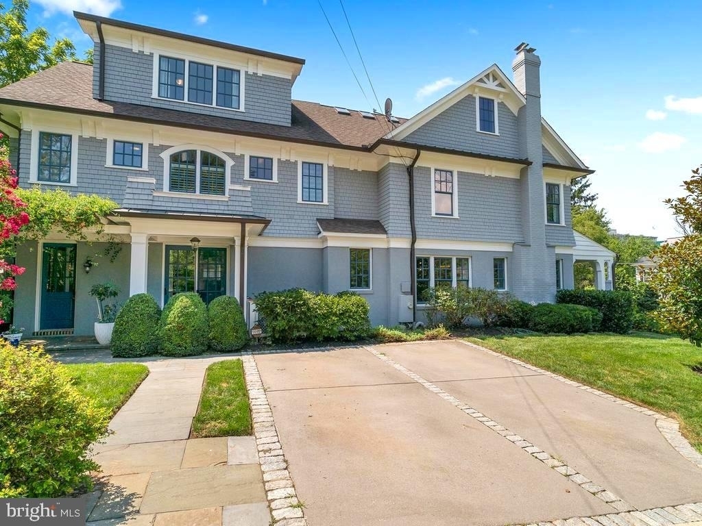 4400 Elm Street - Photo 0