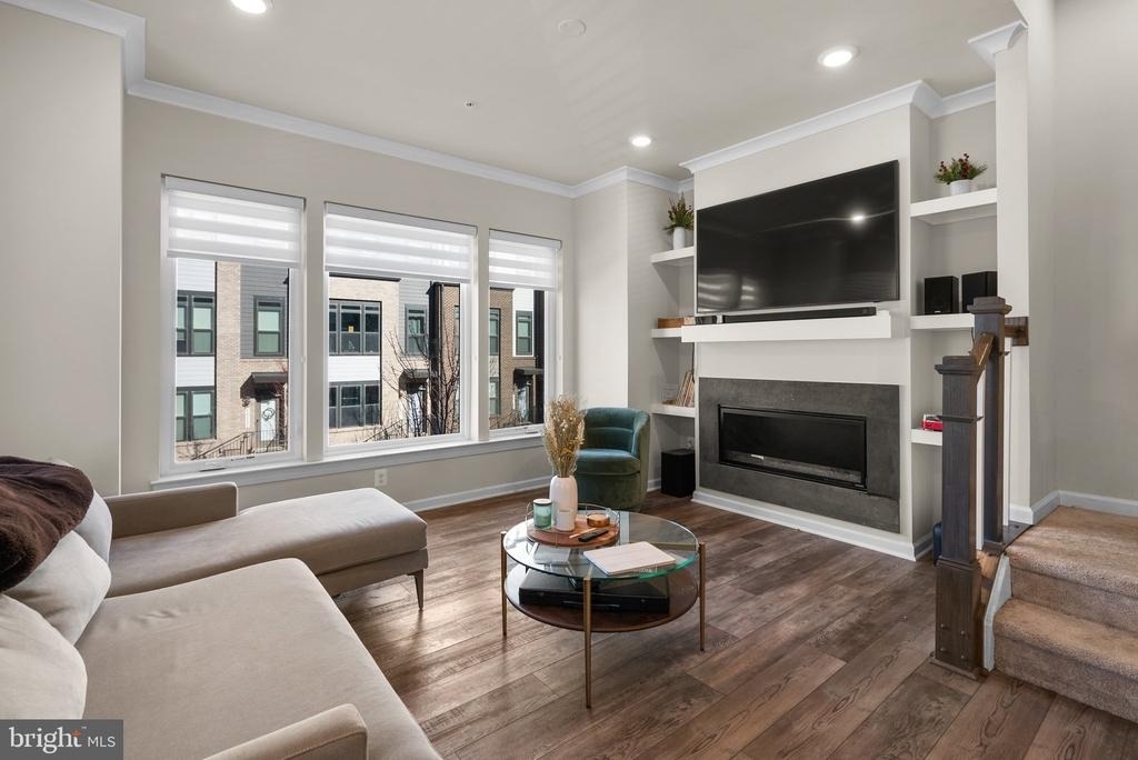 16154 Bowery Street - Photo 3