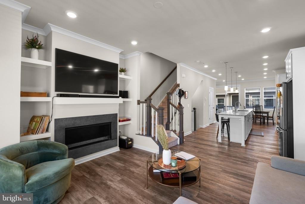 16154 Bowery Street - Photo 2
