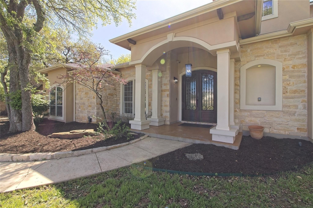 125 Waterford Ln - Photo 2