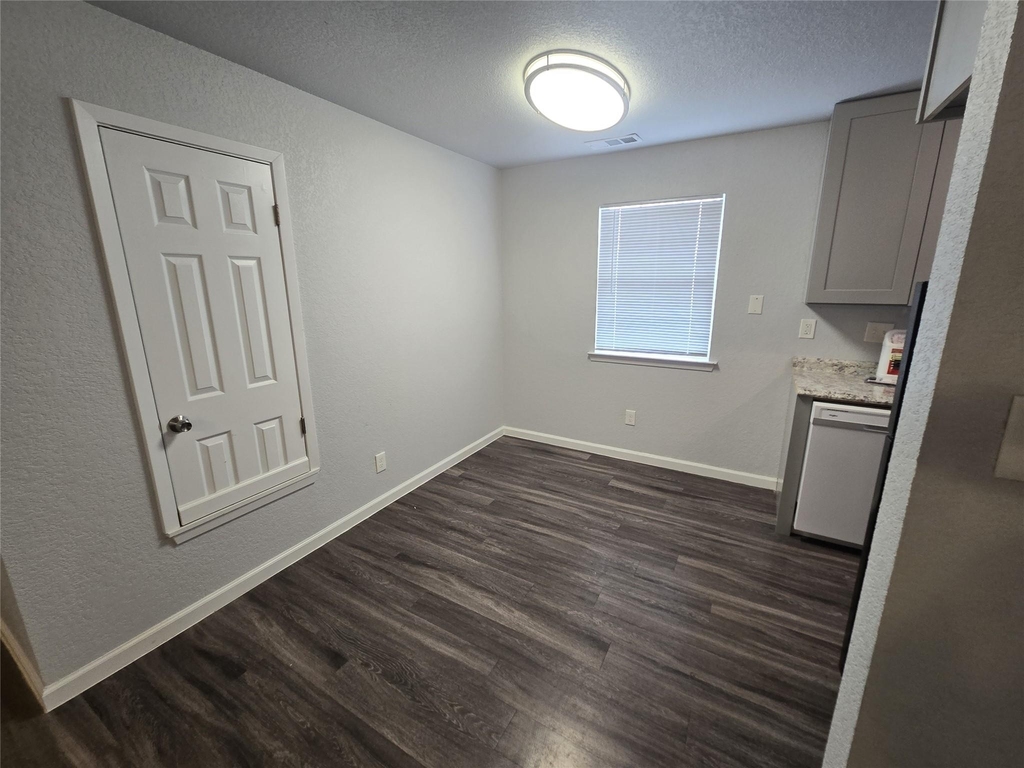 7417 Vintage Hills Dr - Photo 4