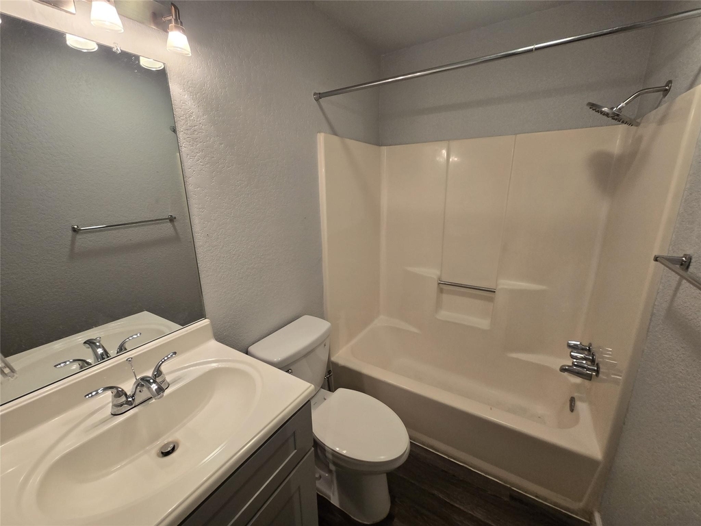 7417 Vintage Hills Dr - Photo 6