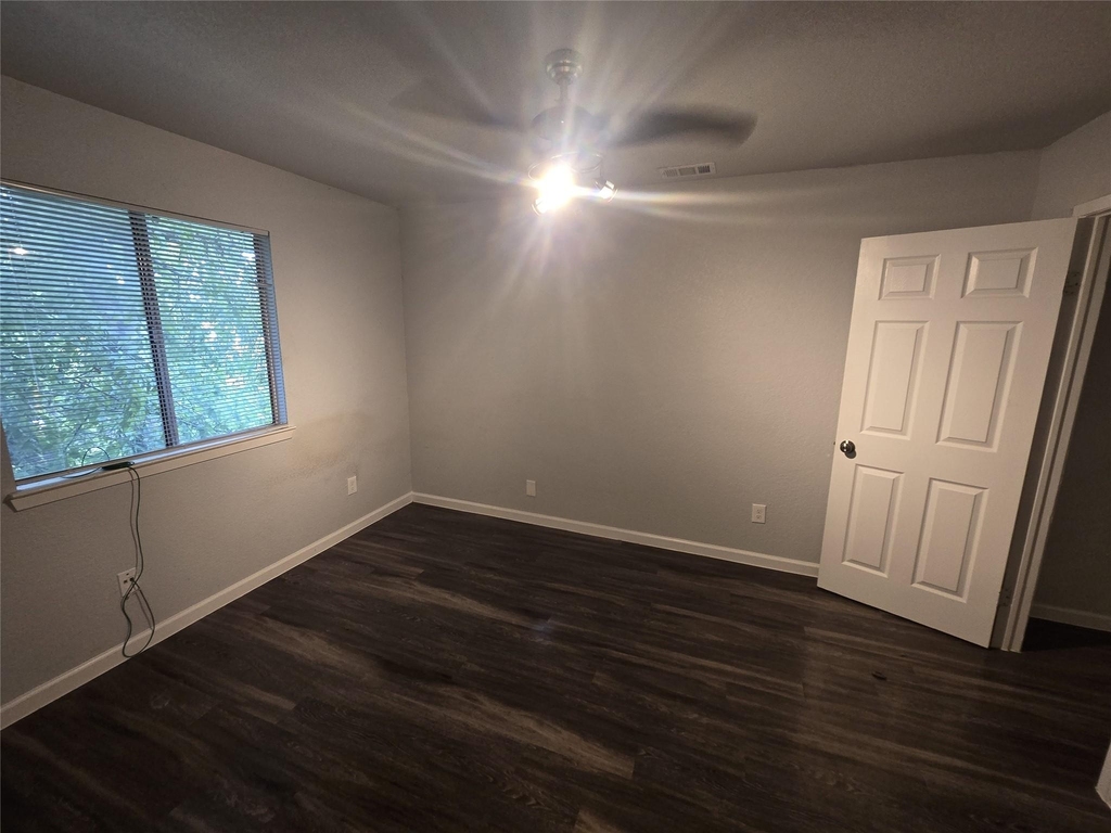 7417 Vintage Hills Dr - Photo 2