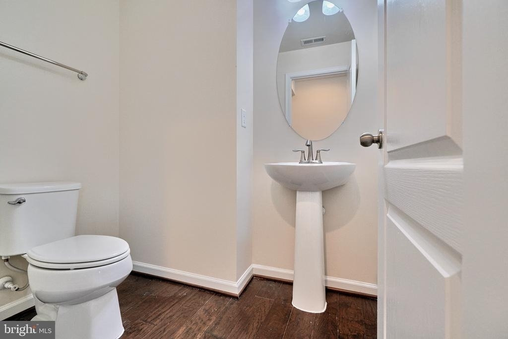 8016 Blue Stream Drive - Photo 6