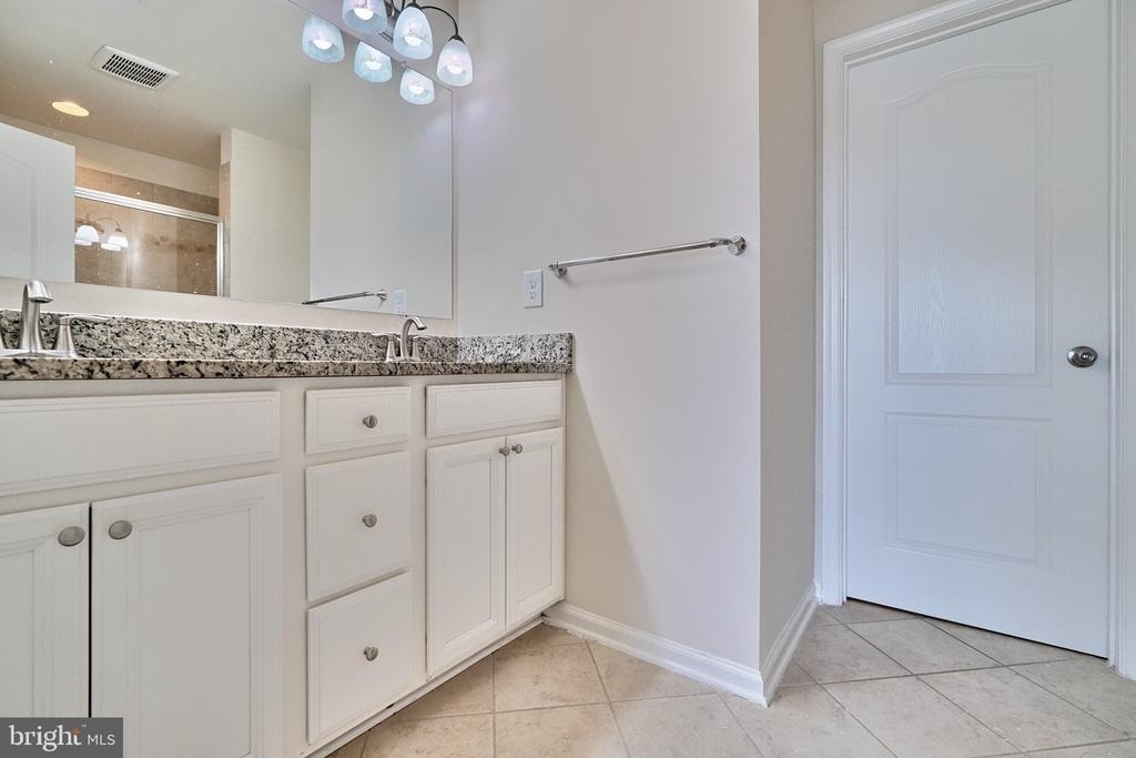 8016 Blue Stream Drive - Photo 17
