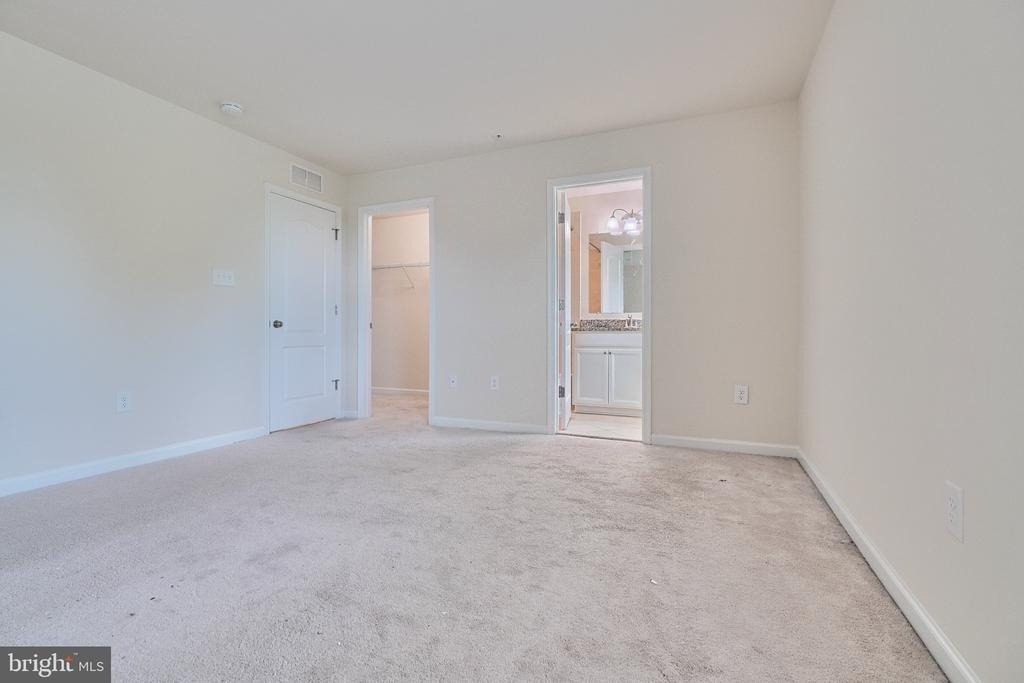 8016 Blue Stream Drive - Photo 20