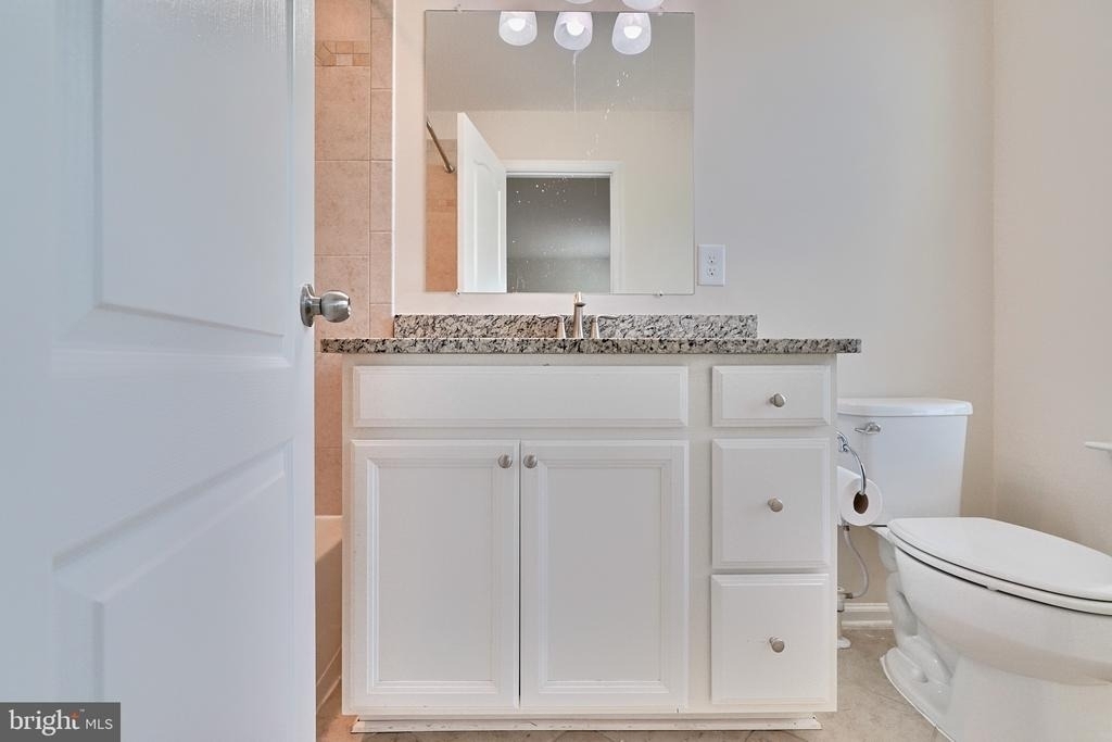 8016 Blue Stream Drive - Photo 21