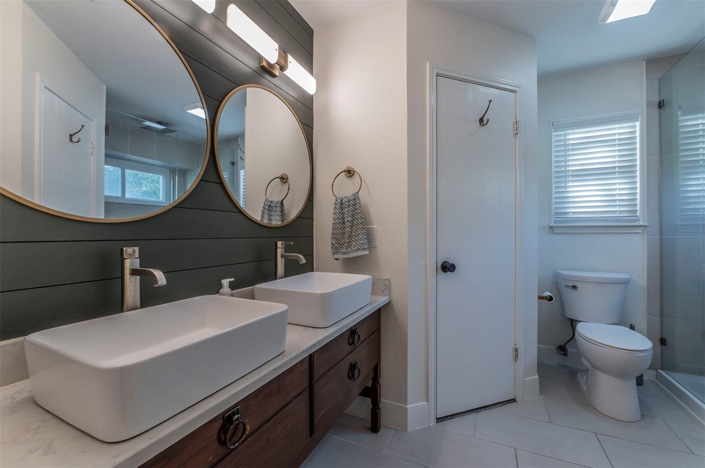 2126 River Hollow Dr - Photo 10