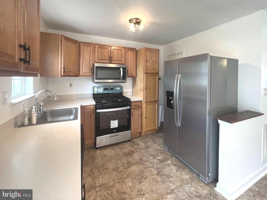 513 Willow Avenue - Photo 3