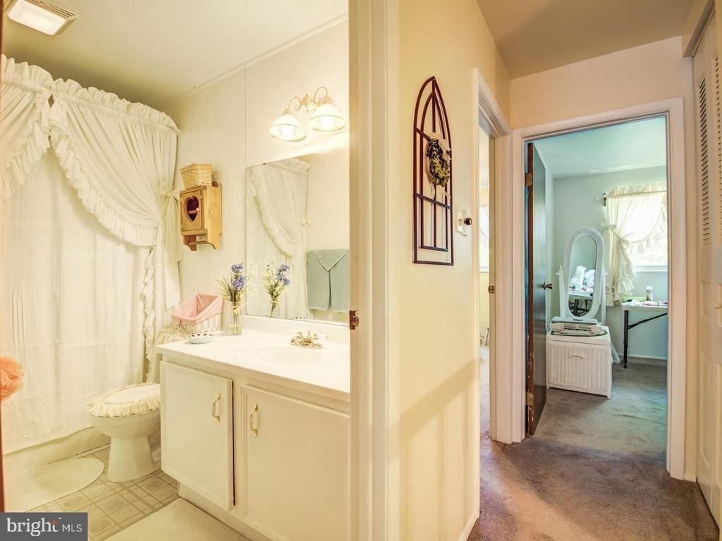 12390 Boncrest Drive - Photo 13